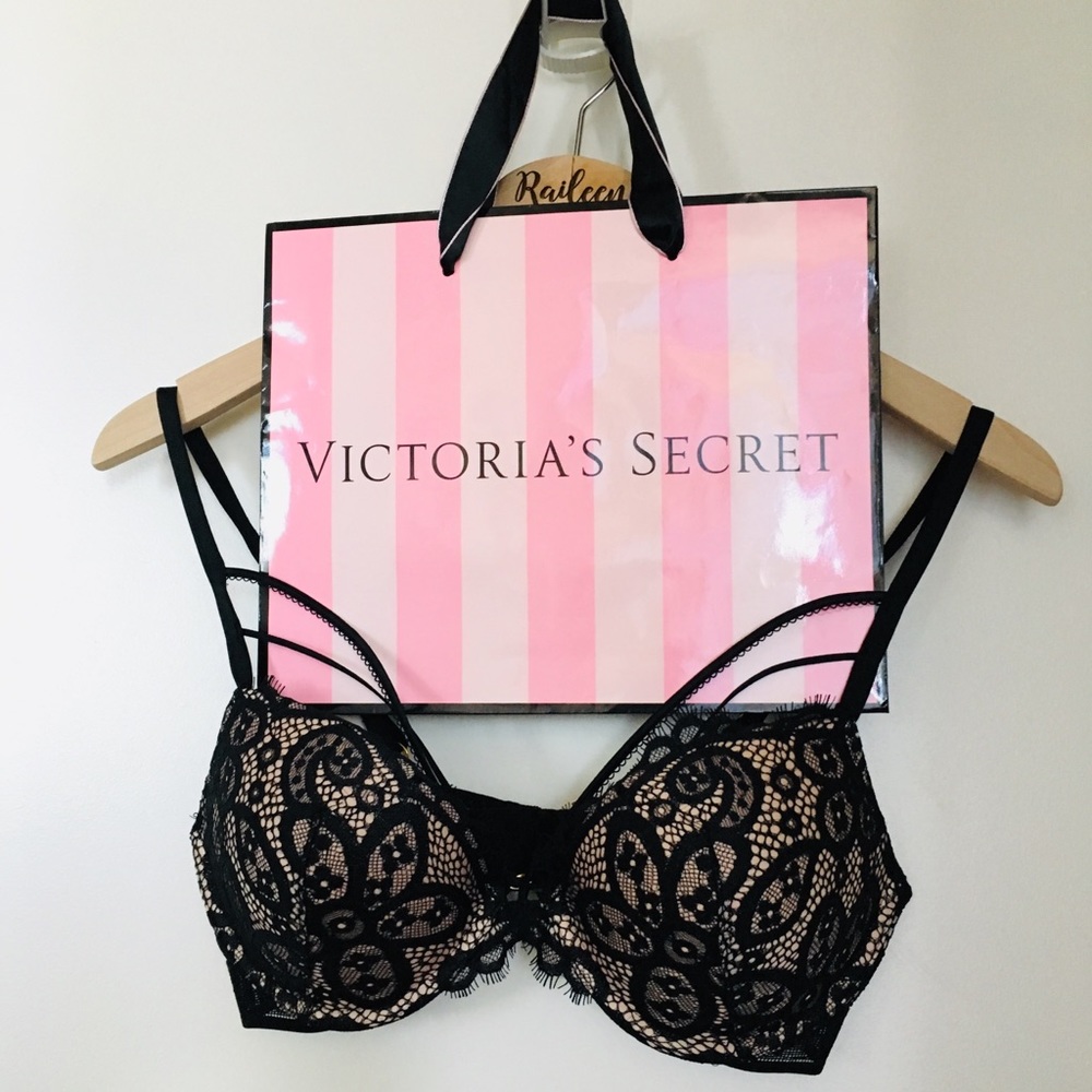 🆕Victoria’s Secret Sexy Push Up Bra